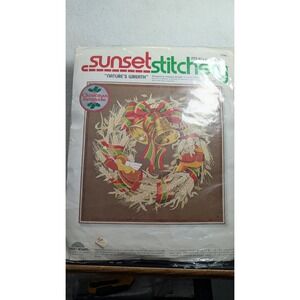 Vintage Sunset Stitchery Natures Wreath Crewel Kit 2080 Christmas Bells 1978